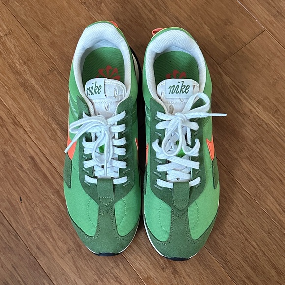 Nike Other - Nike Green and Orange Retro Running Sneakers